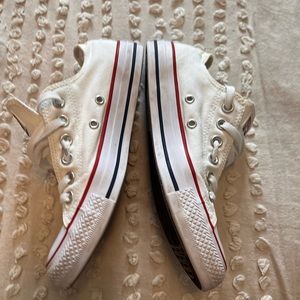 Women’s Converse Sneaker